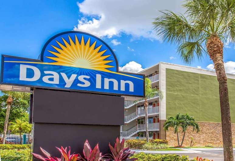 Days Inn by Wyndham Fort Lauderdale Airport Cruise Port